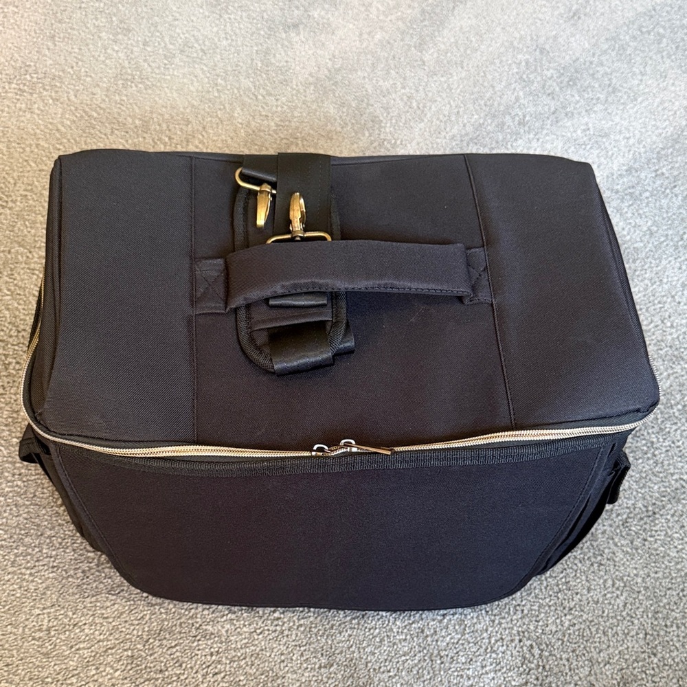 Pilot’s Flight Bag, Black. Outside & Inside padded & zippered Laptop/Tablet pkts